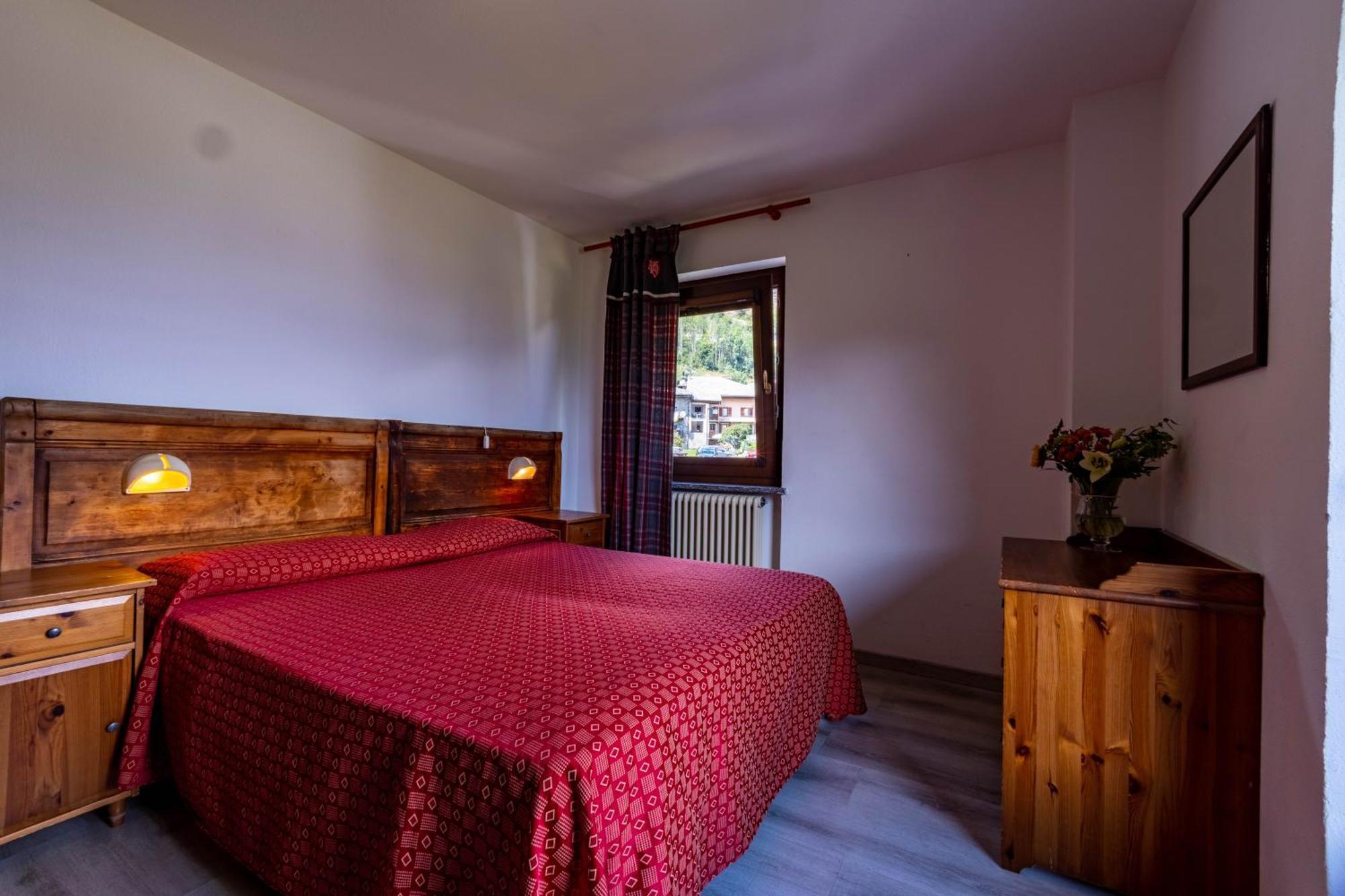 Hotel&Restaurant Saint Nicolas Gran Paradiso Exterior foto